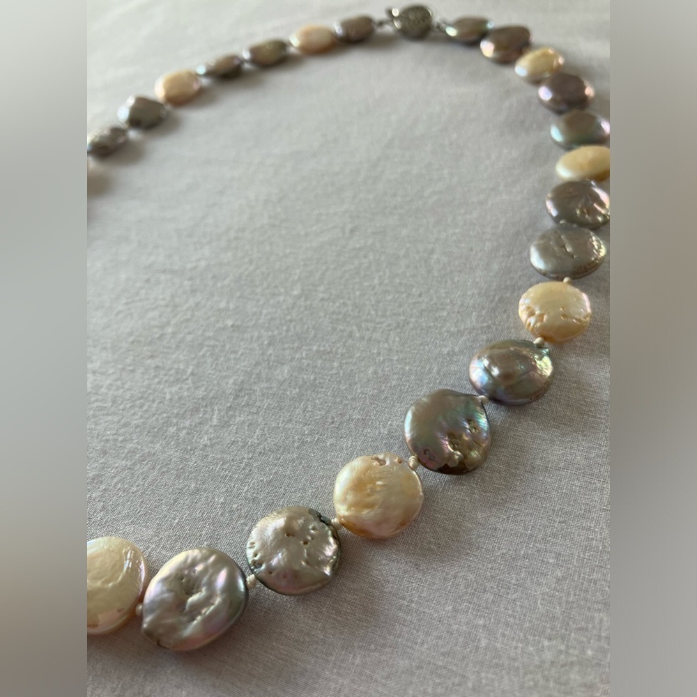 Coin Pearl Necklace Freshwater Gray Cream Lustre Button Pearls - Picture 6 of 11